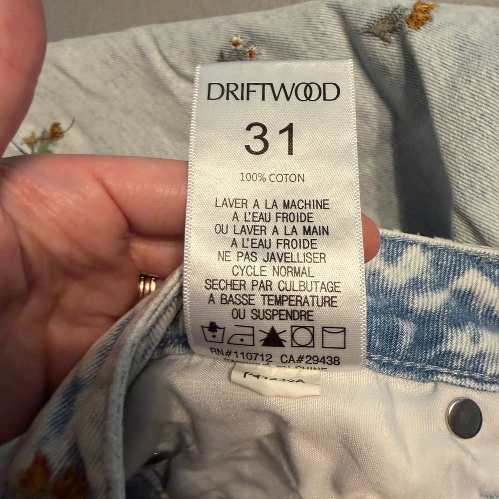 Driftwood Floral Embroidered Wide Leg Jeans Light Wash Blue Women Size 31 - Picture 8 of 15